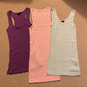 Bundle of Forever21 tank tops